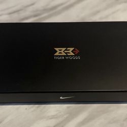 Nike Tiger Woods Relentless Pursuit’ Collectible Golf Ball Box Rare Collectible