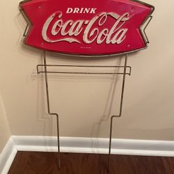 VINTAGE 1950'S COCA-COLA FISHTAIL COKE SODA METAL DISPLAY RACK SIGN