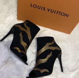 🔥 Authentic LOUIS VUITTON Gold Flame Heels 