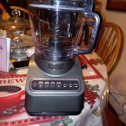 Ninja IQ Professional Processor 