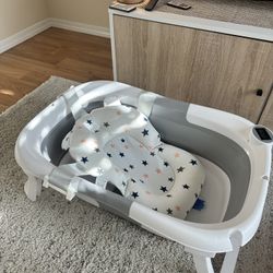 Collapsable Bath Tub for Infants 