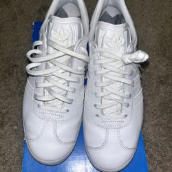 Adidas gazelle triple white for sale hotsell