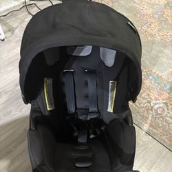 Newborn - Infant Car Seat 