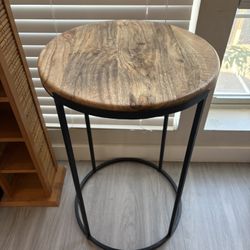 Round Accent Table | Modern Style
