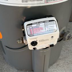 40 Gals Water Heater 