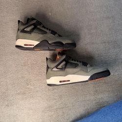 Air Jordan 4 Undefeated