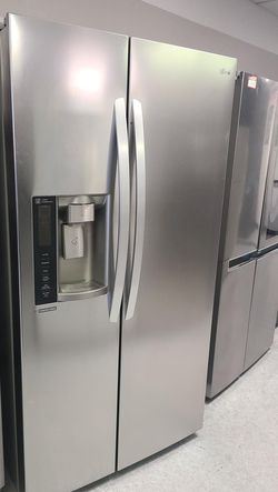 LG Side-by-Side Silver Refrigerator Fridge
