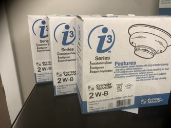 System Sensor Smoke Detector With Base