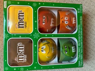 M&M'S Candy & 4 Ceramic Bowl Gift Set (New)