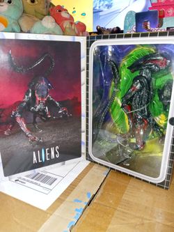 Aliens Figures 