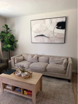 NEED GONE - BEAUTIFUL CREAM COUCH
