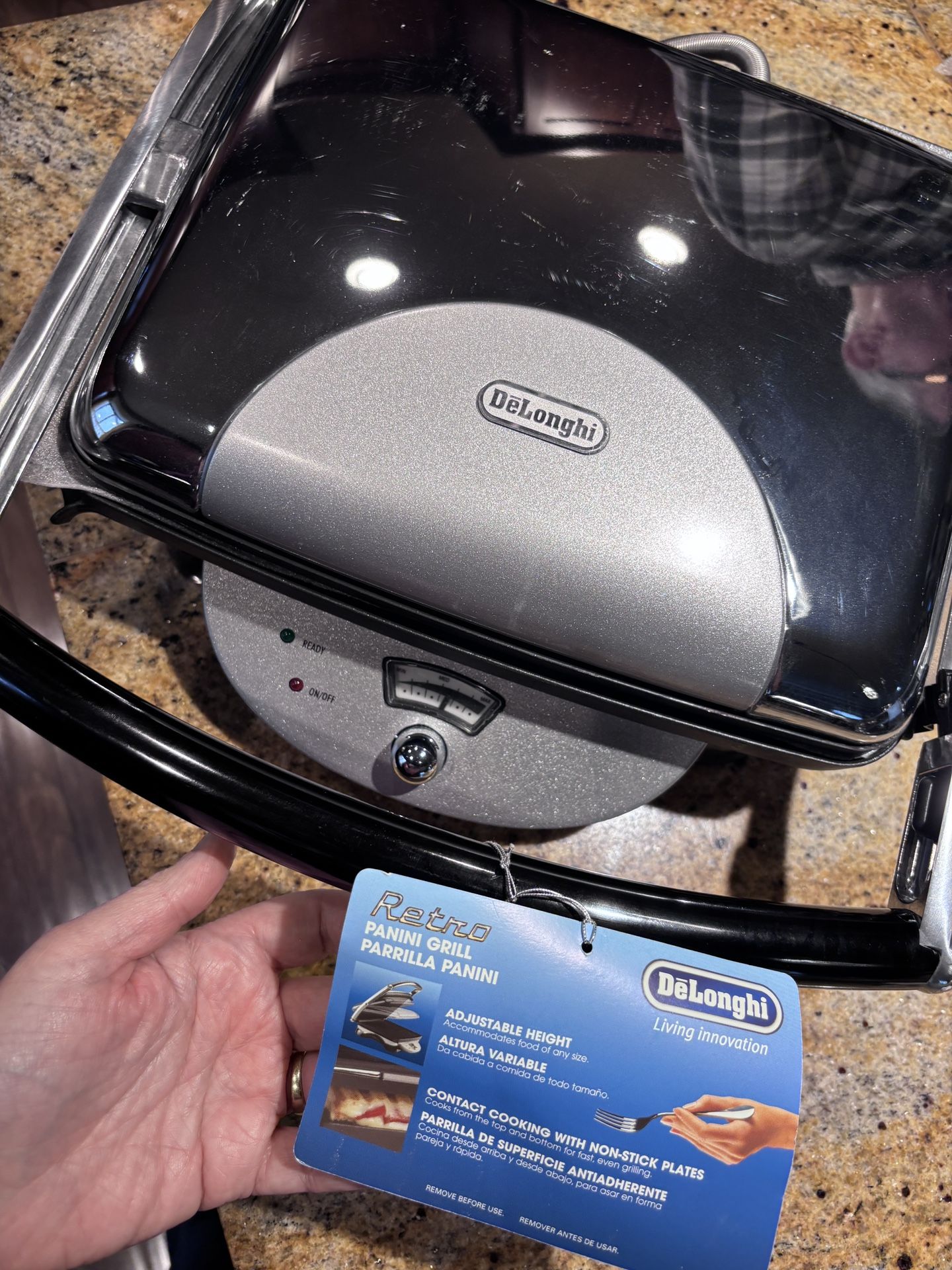 New With Tag DeLonghi Brand Retro Panini Maker