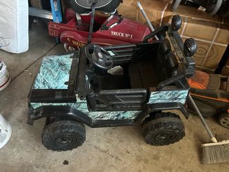 Kids electric jeep
