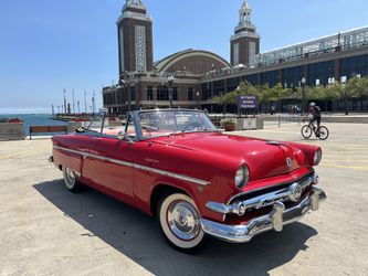 1954 Ford Crestline