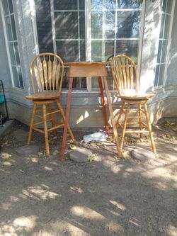 Bar stool