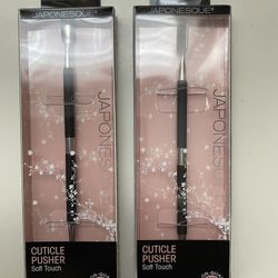 Japonesque soft touch cuticle tool