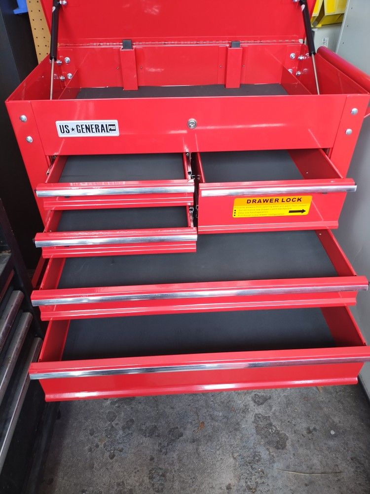US General Tool Box. 5 Drawers Plus Top Top Storage. New Condition Never Use. I Can Deliver Local For Extra.