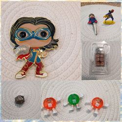 Mixed Lot: Funko Pin, Dice, Figures & More