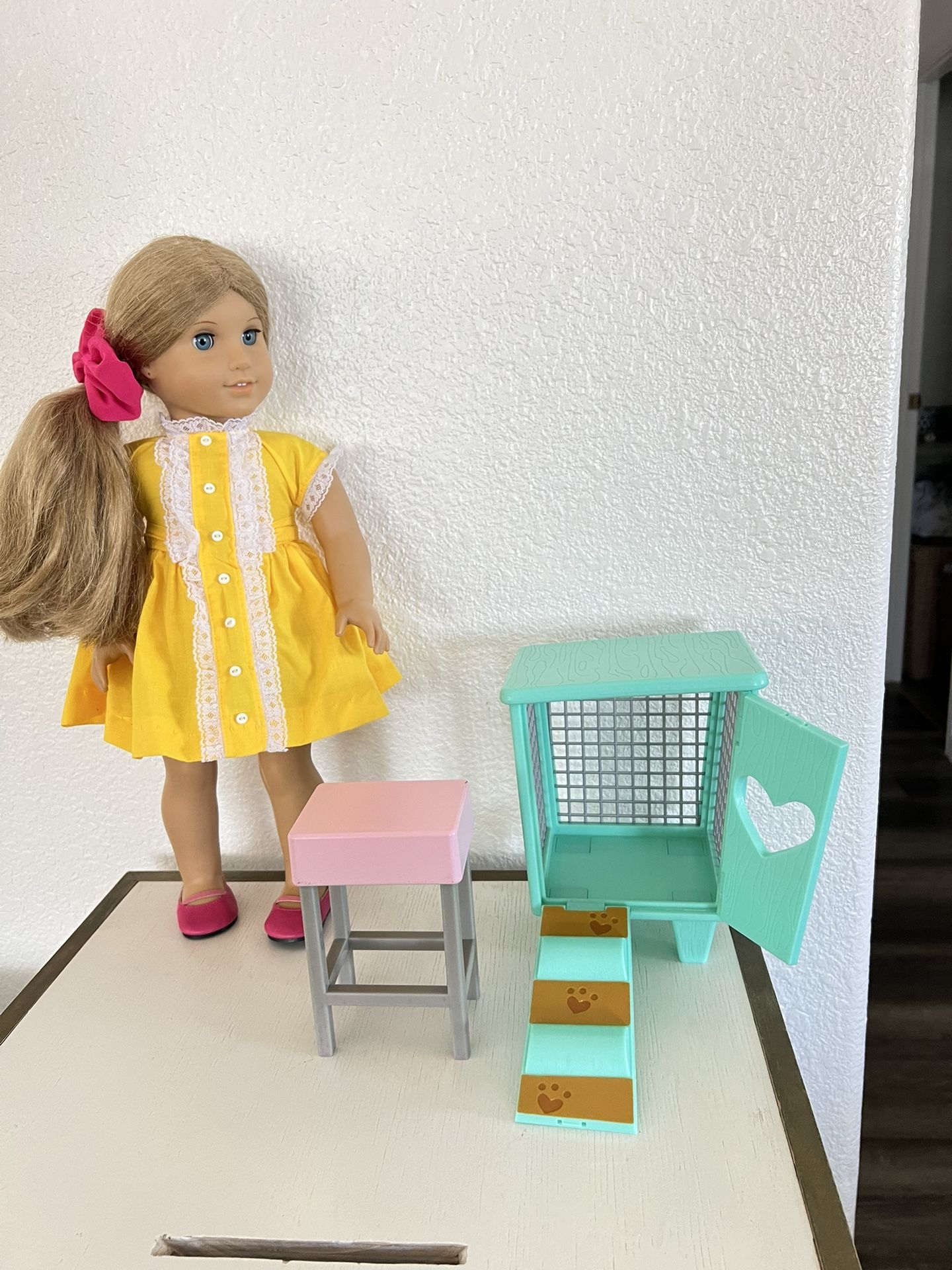 American Girl Doll blue eyes !