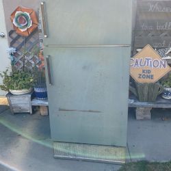 General  Electric Fridge