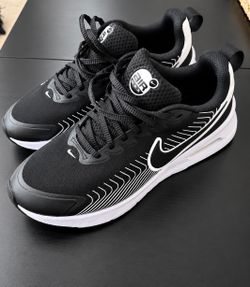 Nike Air Nuaxis Running Shoe