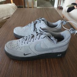 Nike Air Force 1 Low ‘07 LV8 Reflective Swoosh Cool Grey Size 10.5 Bgrade New