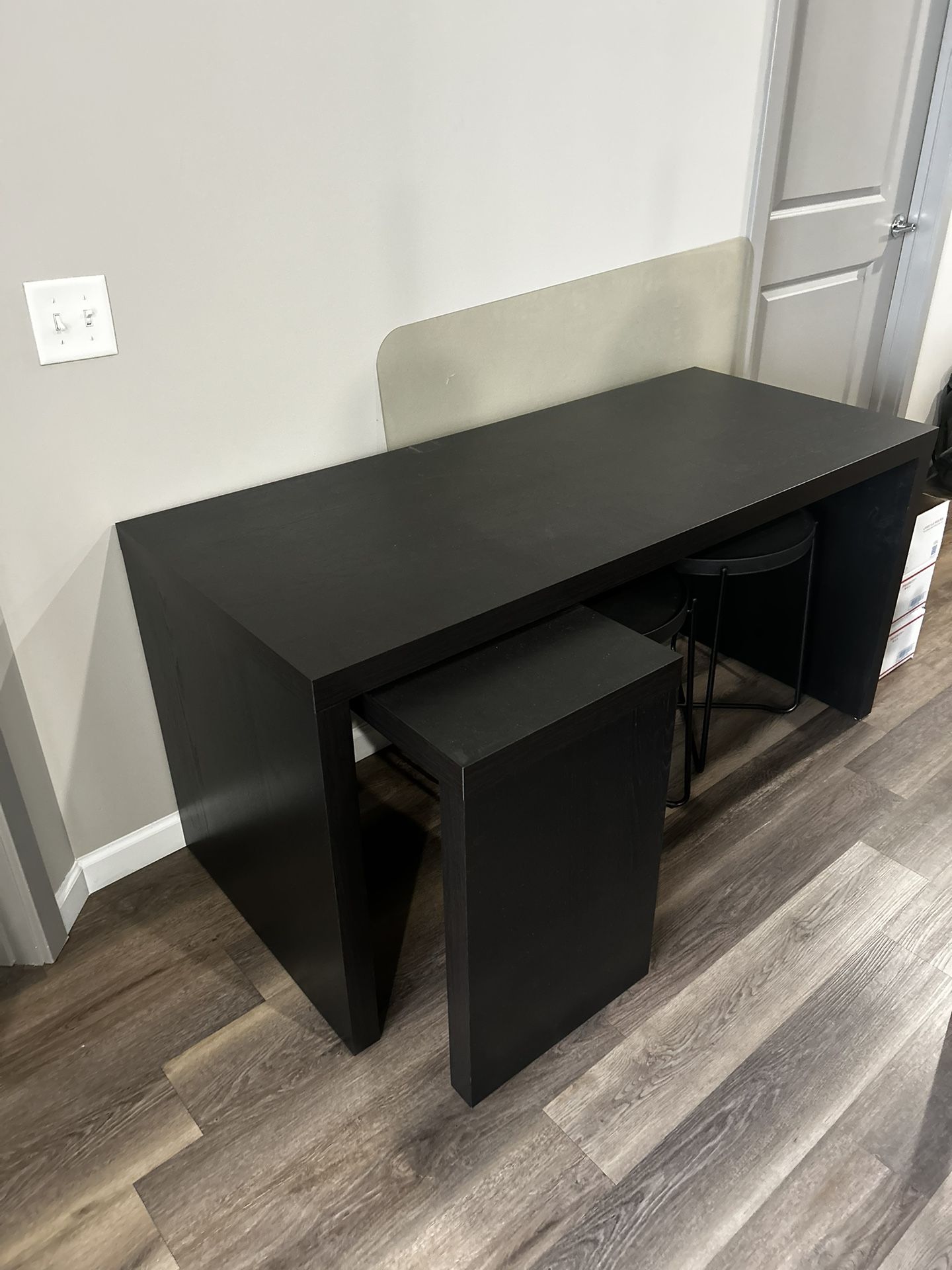 Malm sectional Desk