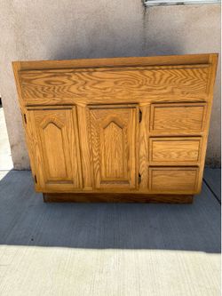 Bathroom vanity