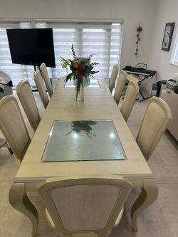 Long table +10 chairs