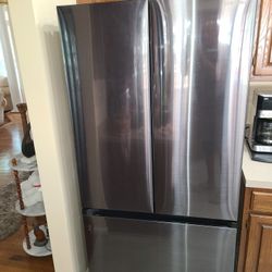 Black Stainless Steel Samsung Fridge 2 Months Old