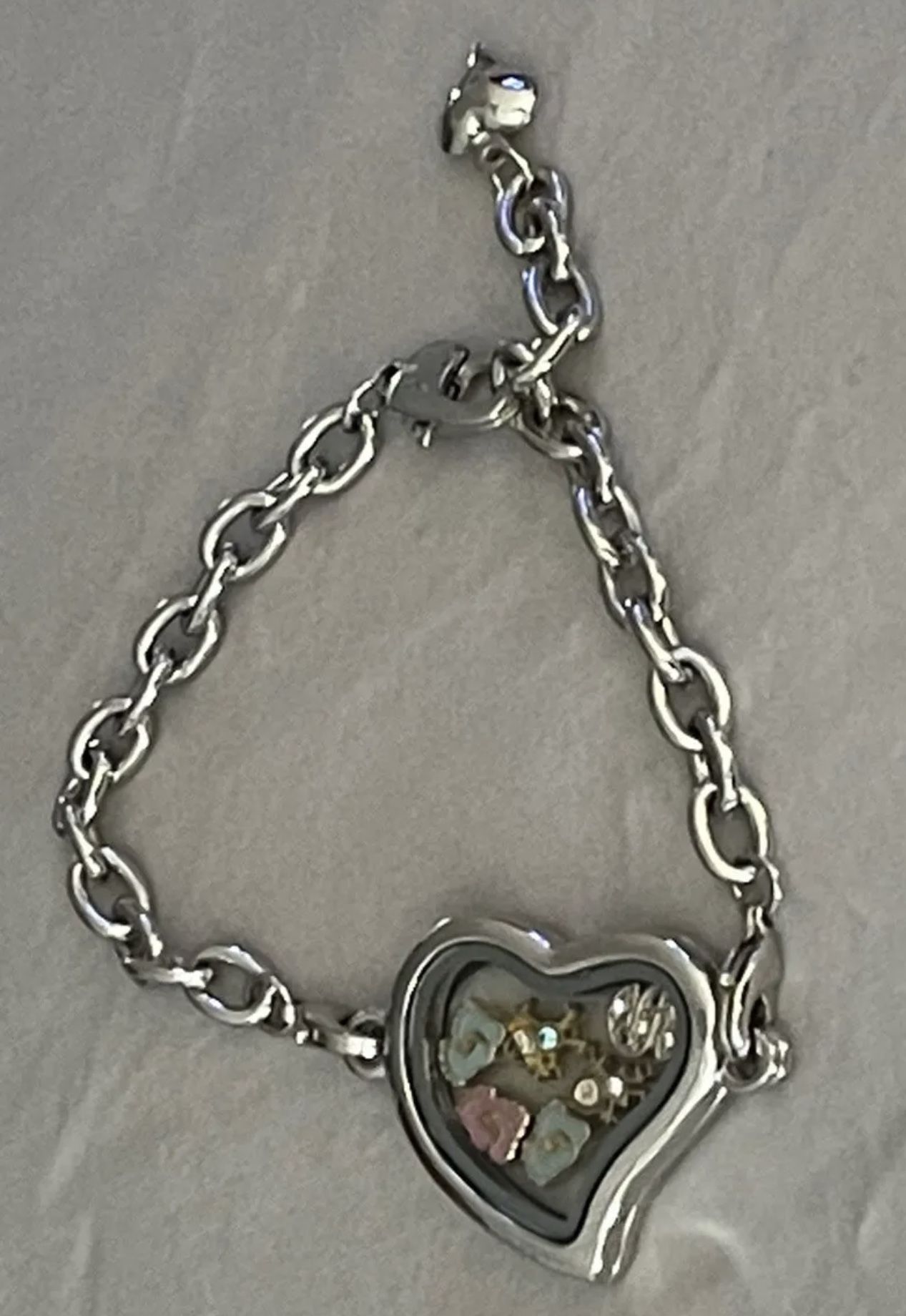 Silver Chain Heart Locket w/6 Charms Adjustable Bracelet w/Dangling Heart Charm