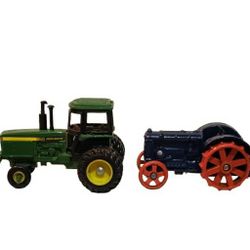 diecast Ertl toy tractors x2