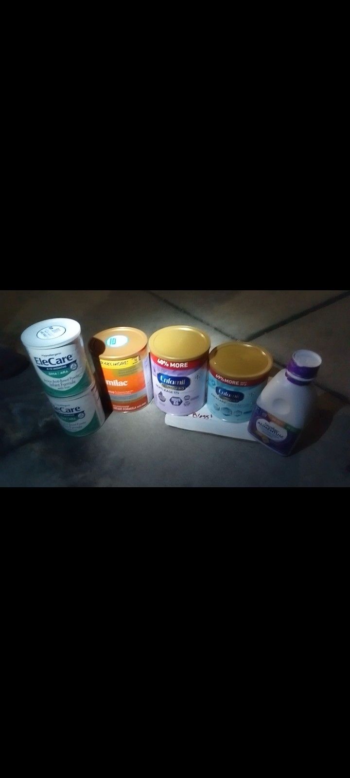 2 Elecare Animino Acid Based14.1oz,1Enfamil23oz,1Enfamil 27.4oz,1Similac27.4oz,1SimilacAlimentum
