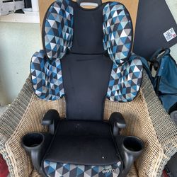 Booster Car Seat Hardly Used Just Been Sitting In My Shed Bought It Last year Never Been In An Accident 