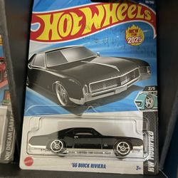 Hot Wheels '66 Buick Riviera HW Modified