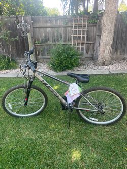 Huffy 24” Rock Creek Mountain Bike