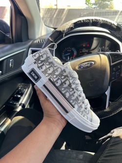 Dior b23 white