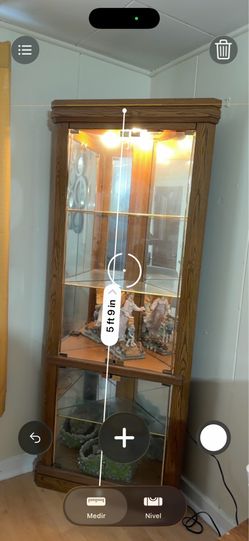Corner cabinet