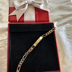 Gold Dipped Bracelet 💖