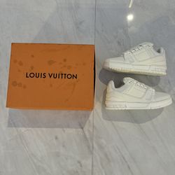 Louis Vuitton Trainer White - Size 8.5