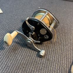 Ocean City Fishing Reel 922
