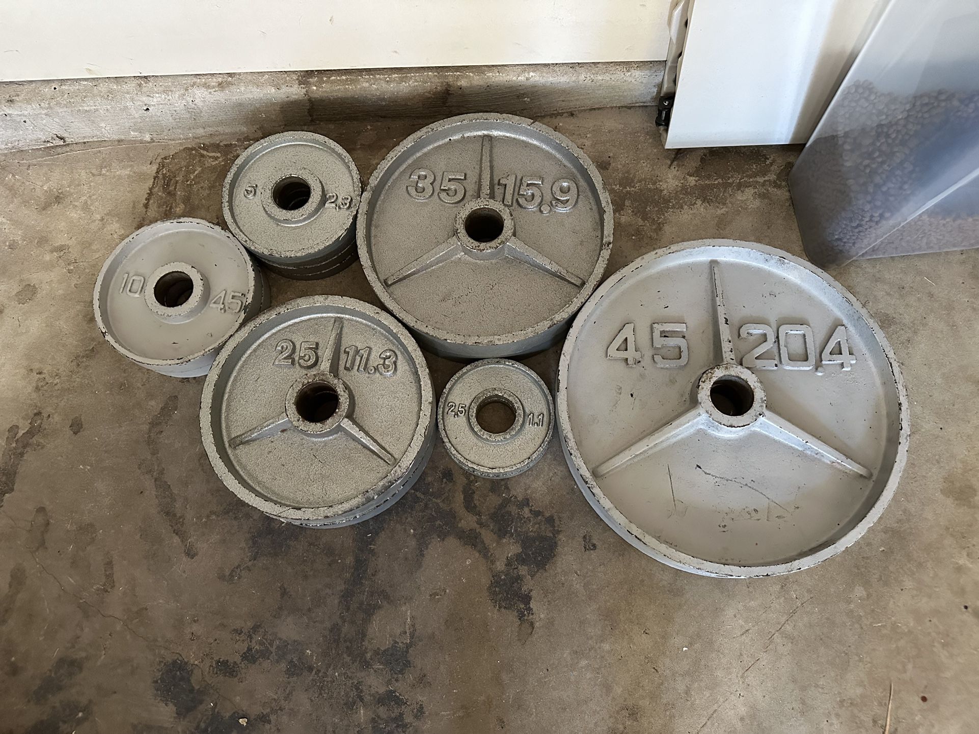 Olympic barbel weight plates