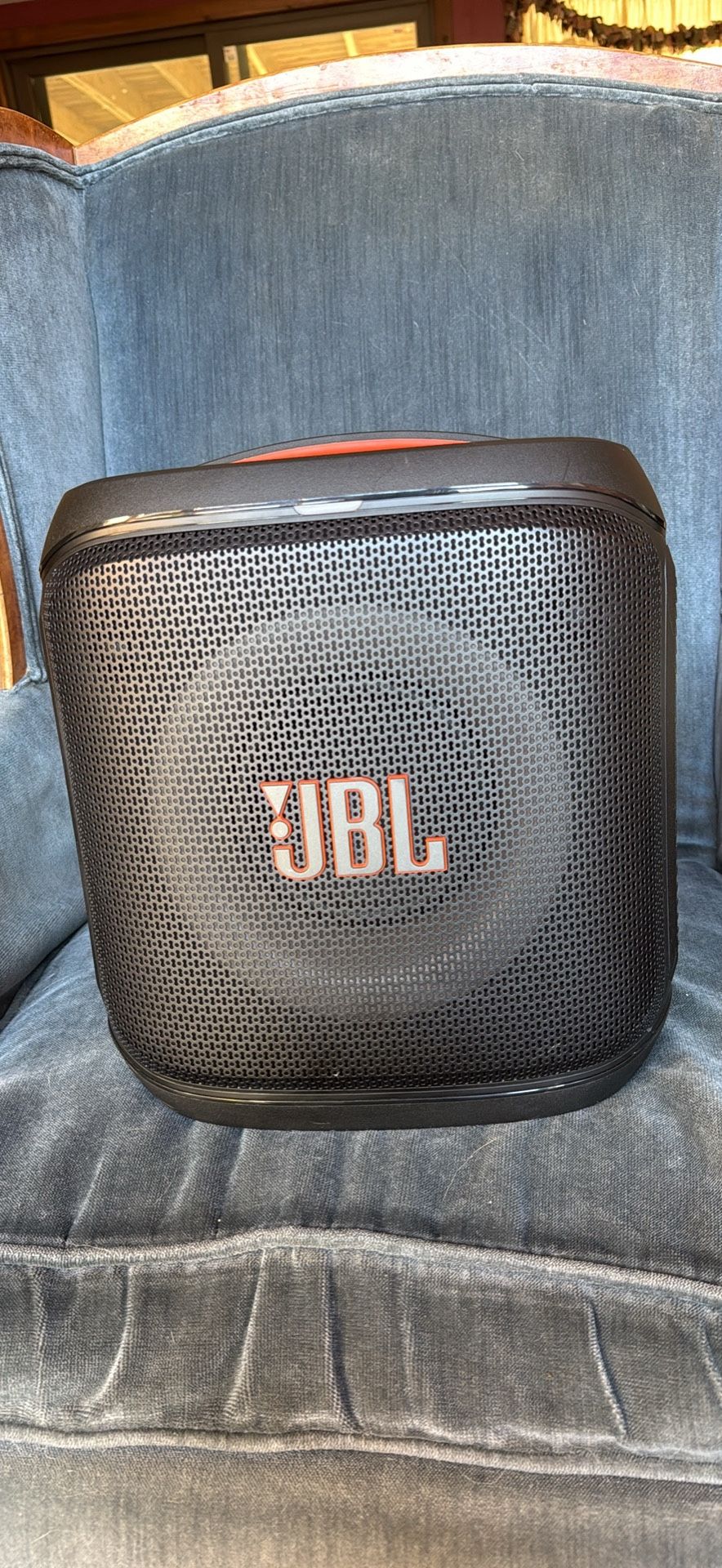 JBL PartyBox Encore Essential 2