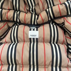 Toddler Girls Burberry Puffer Jacket 