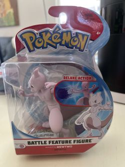 PoKéMoN 4.5" Battle Feature Figure - Mewtwo