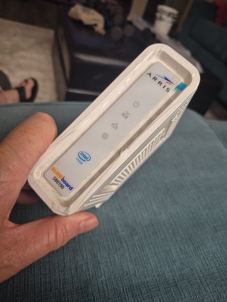 Arris SB6190 Modem