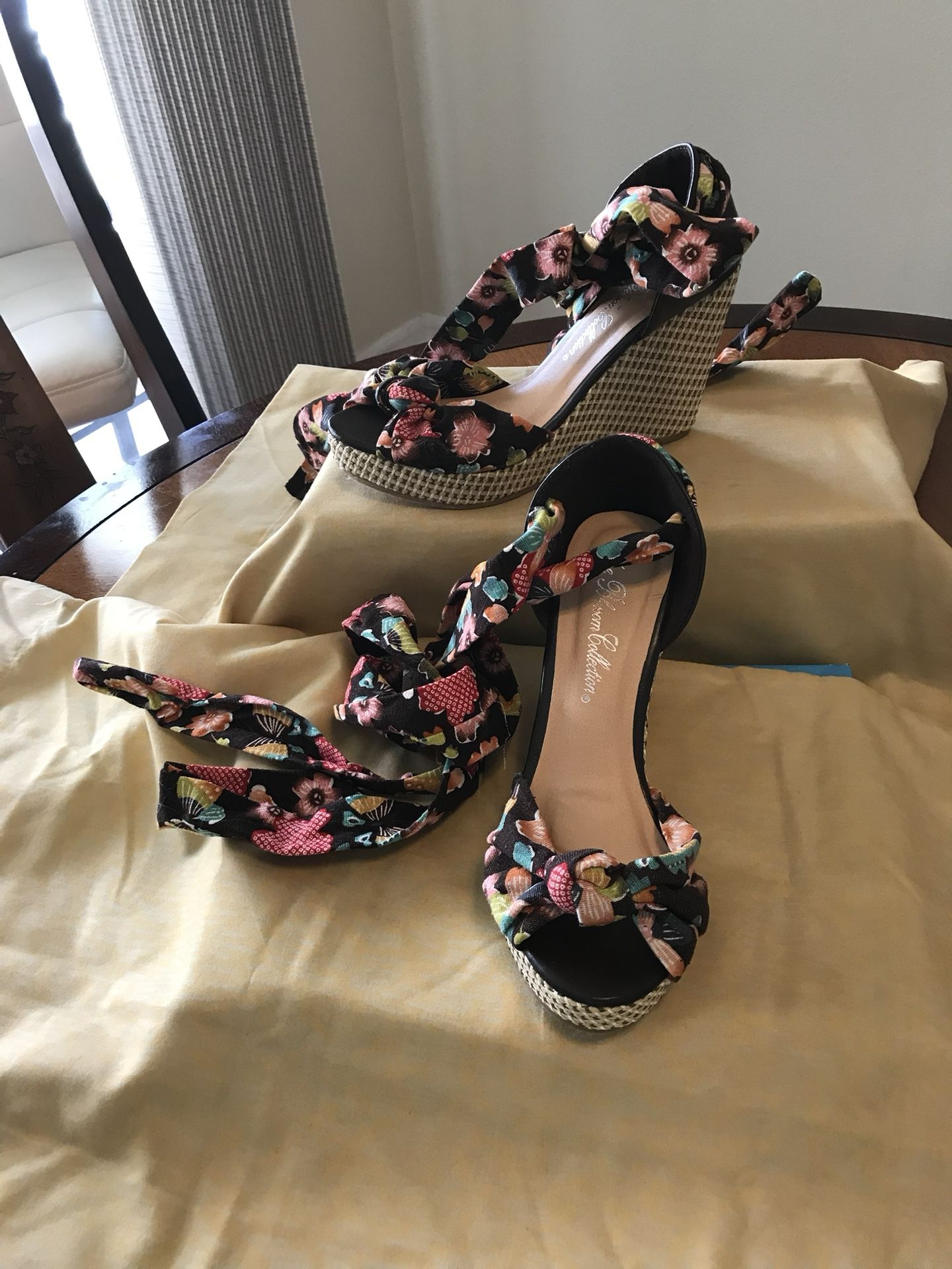 Wedge sandals, Floral Ankle Wrap , Size 7.5
