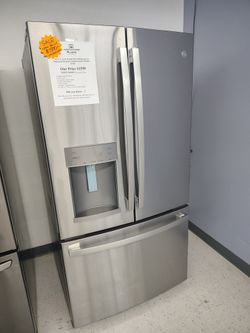 Sale Now Only $1500 GE ENERGY STAR Refrigerator W/ Gallon Door Storage And Tall Dispenser 