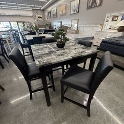 5 PC DINING TABLE 