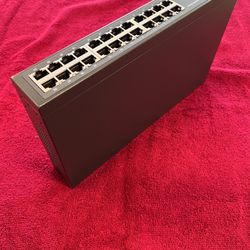 24-Port Gigabit Ethernet Switch – Plug & Play